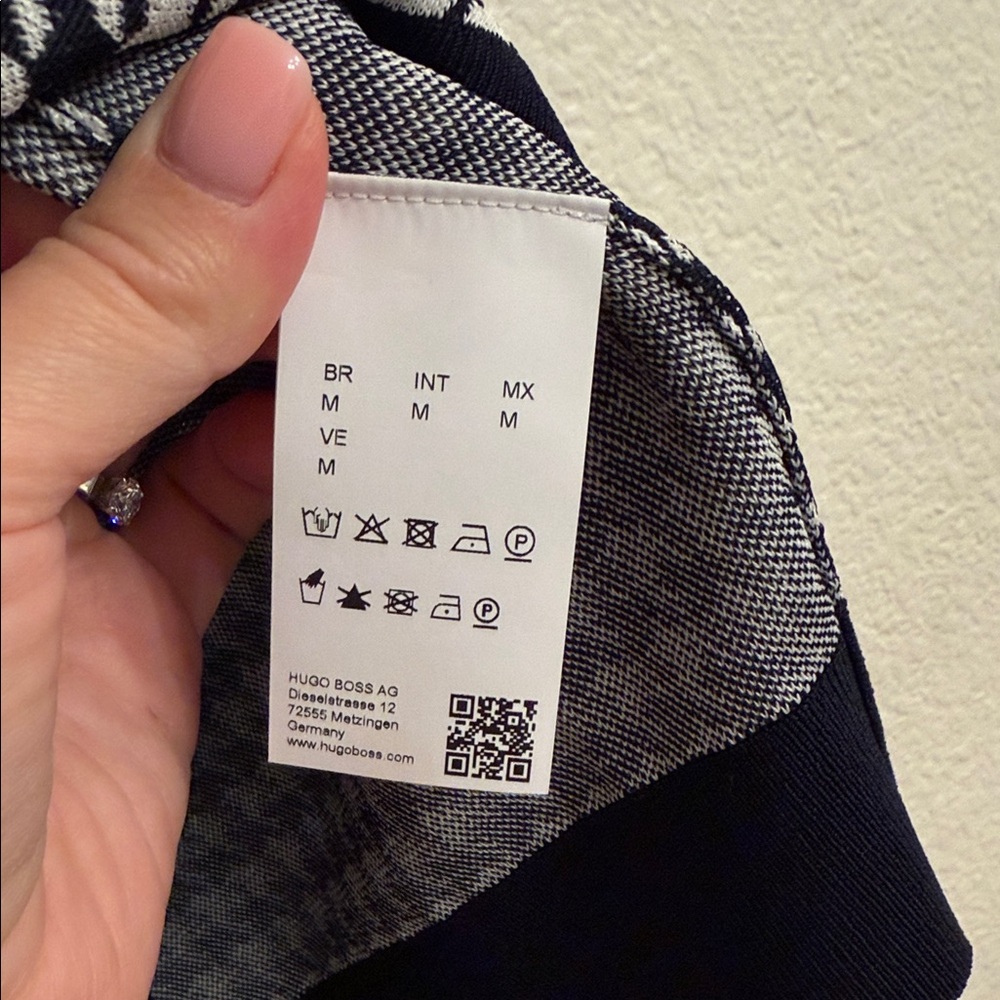 BOSS Faryna Houndstooth Check Short Sleeve Sweater - Picture 8 of 11
